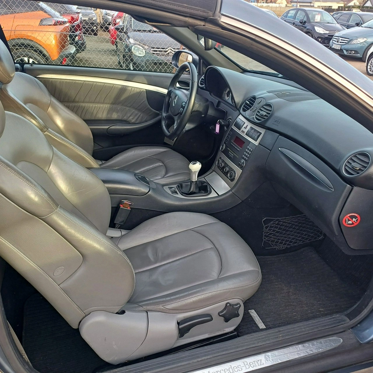 Mercedes CLK 200 - Zdjęcie 13