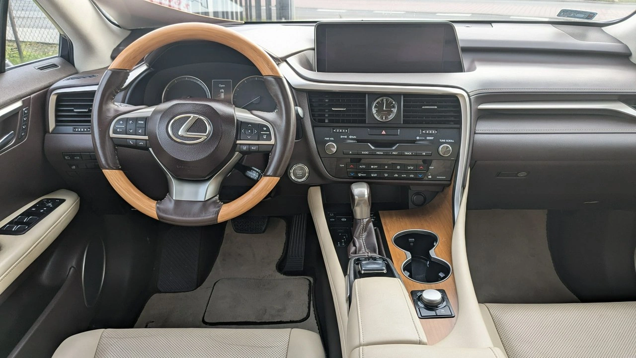 Lexus RX - Zdjęcie 24