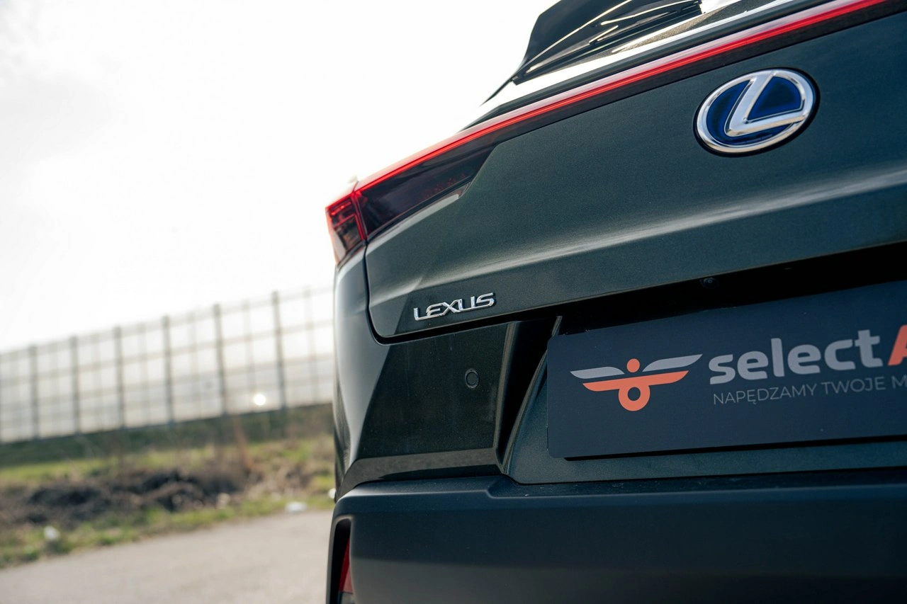 Lexus UX - Zdjęcie 14
