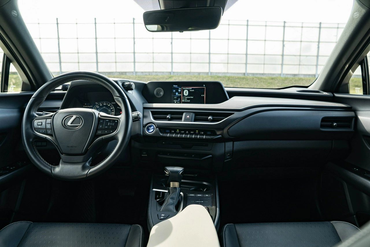 Lexus UX - Zdjęcie 17