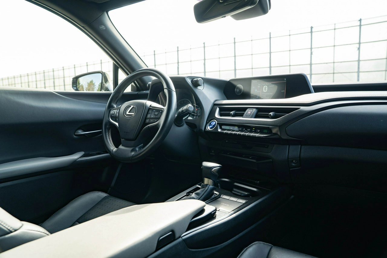 Lexus UX - Zdjęcie 19