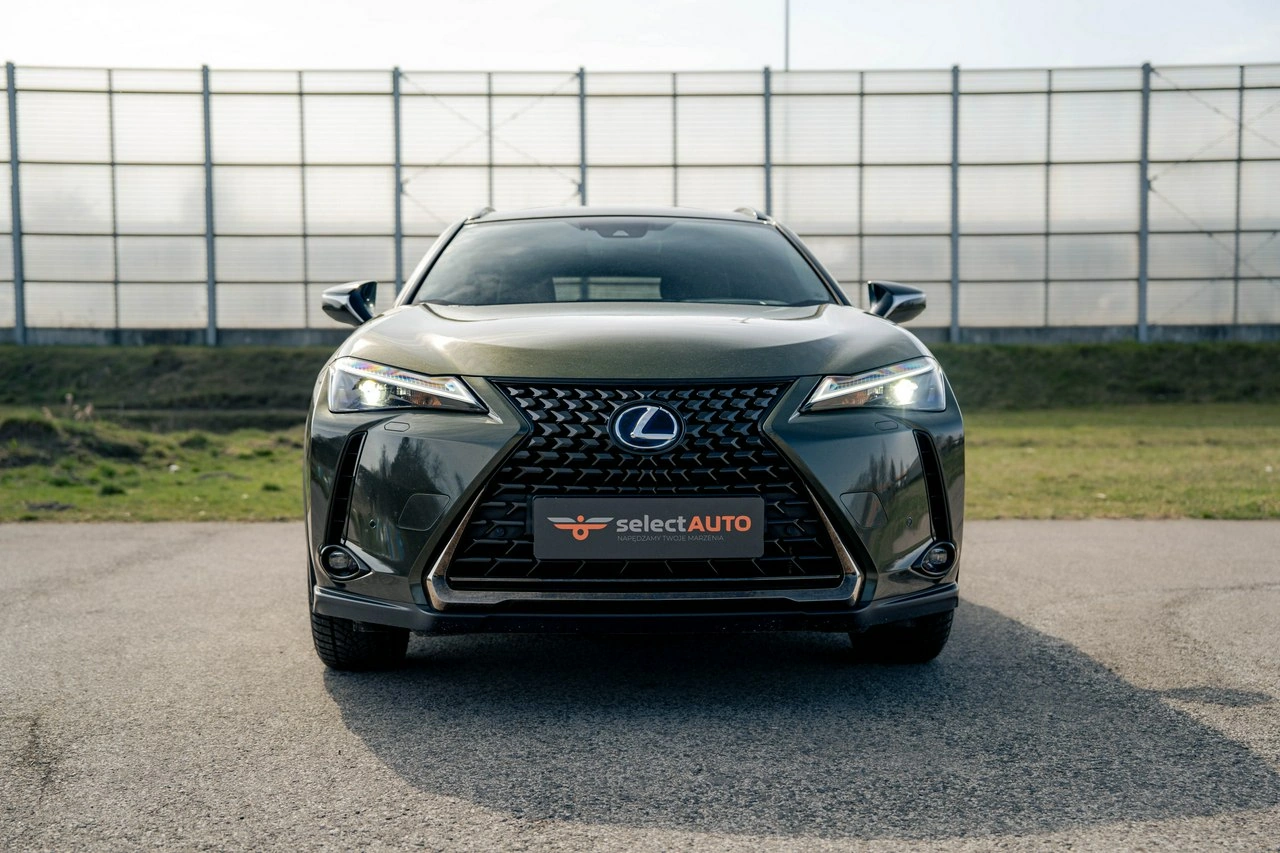 Lexus UX - Zdjęcie 1
