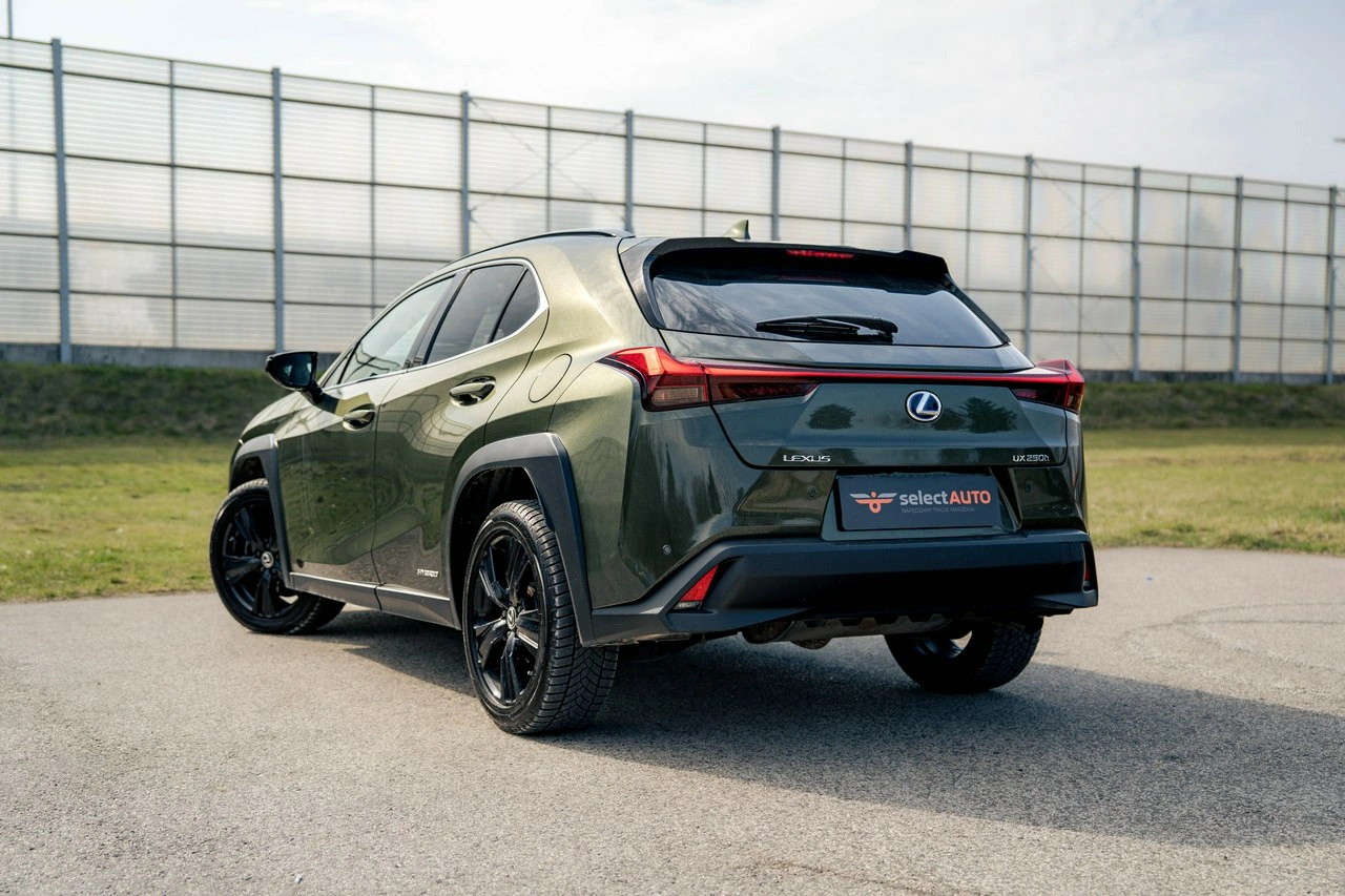 Lexus UX - Zdjęcie 3