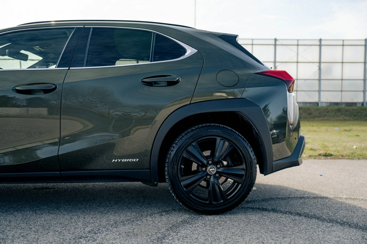 Lexus UX - Zdjęcie 8