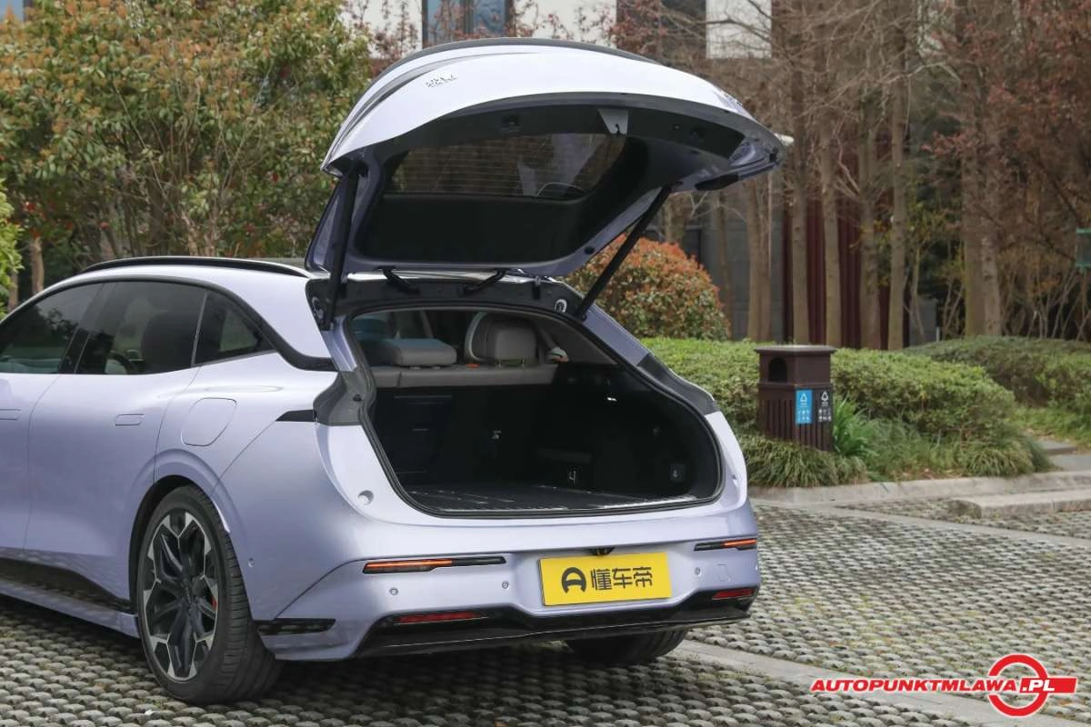 ZEEKR 007 - Zdjęcie 23