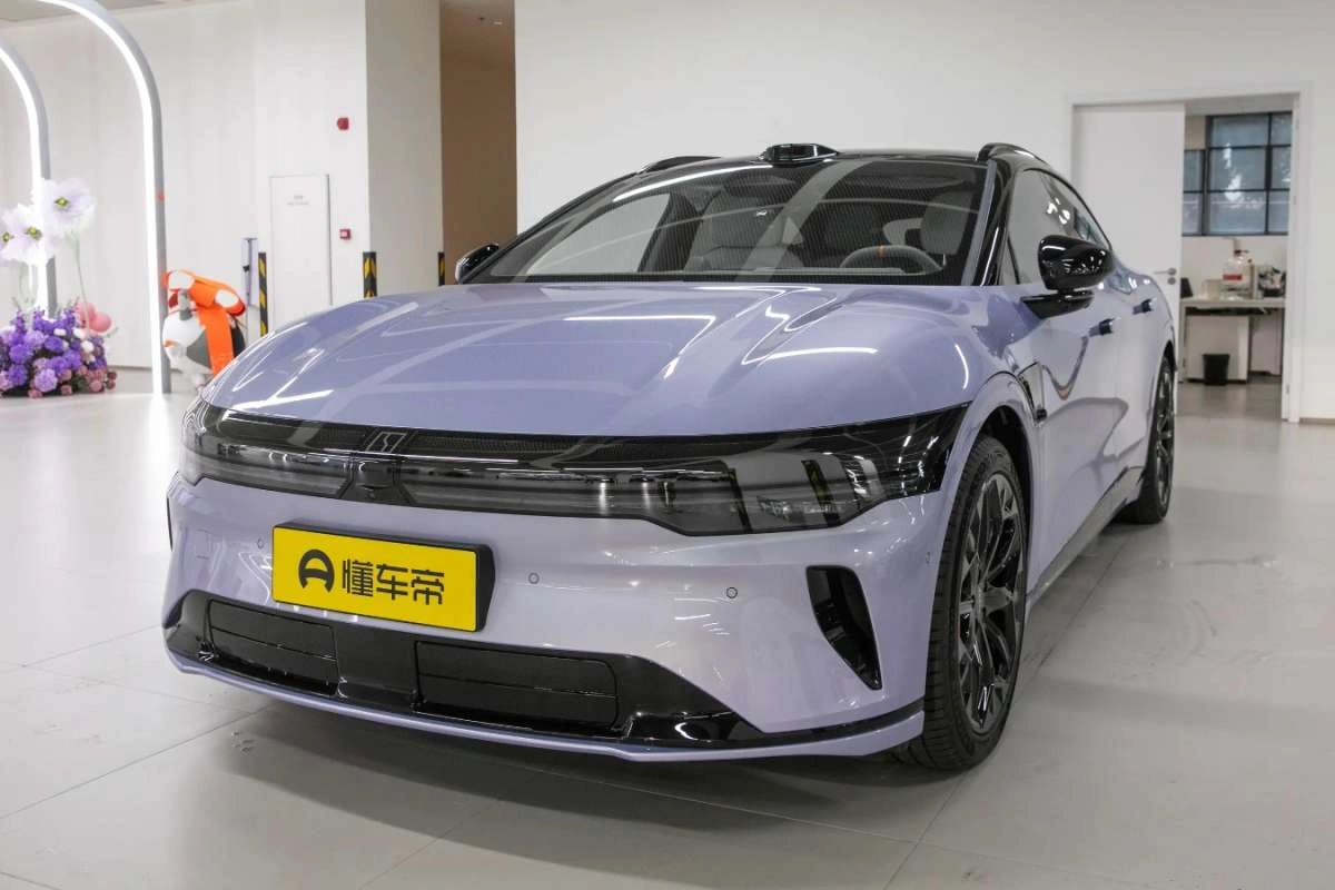 ZEEKR 007 - Główne zdjęcie