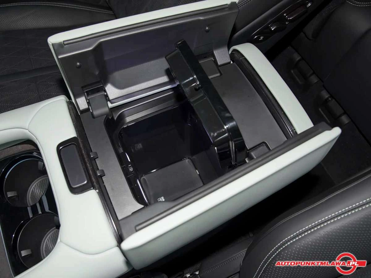 BYD Yangwang U8 - Zdjęcie 15