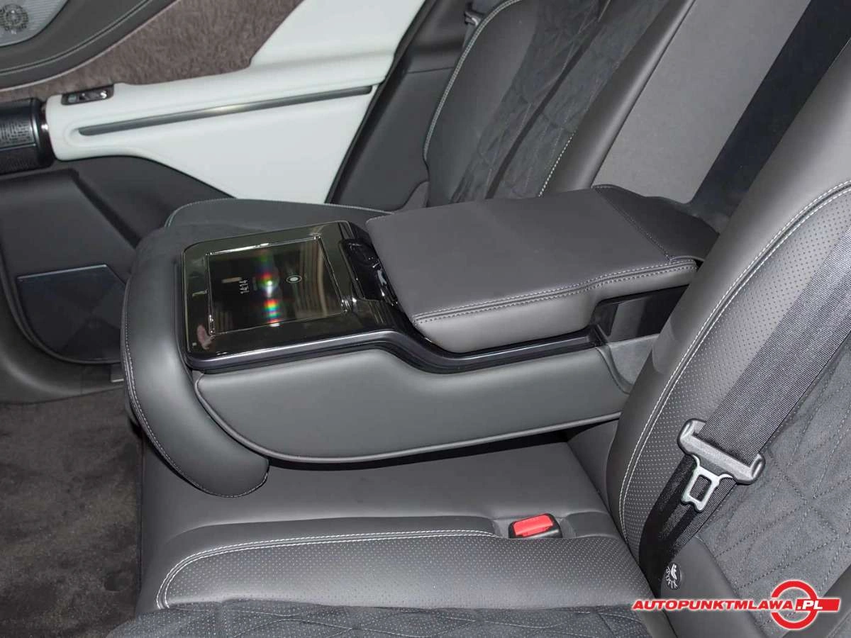 BYD Yangwang U8 - Zdjęcie 19