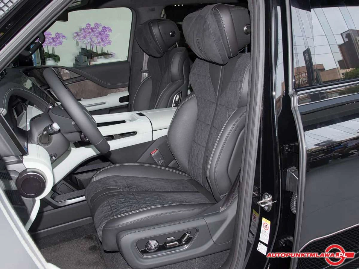 BYD Yangwang U8 - Zdjęcie 12