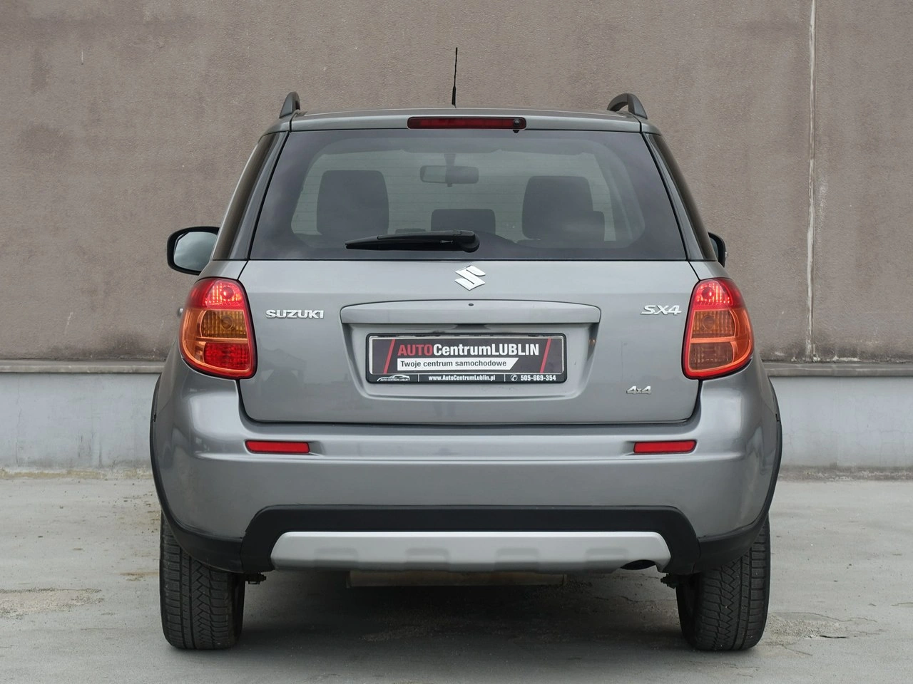 Suzuki SX4 - Zdjęcie 9