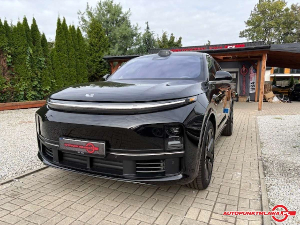 Li L7 - Główne zdjęcie