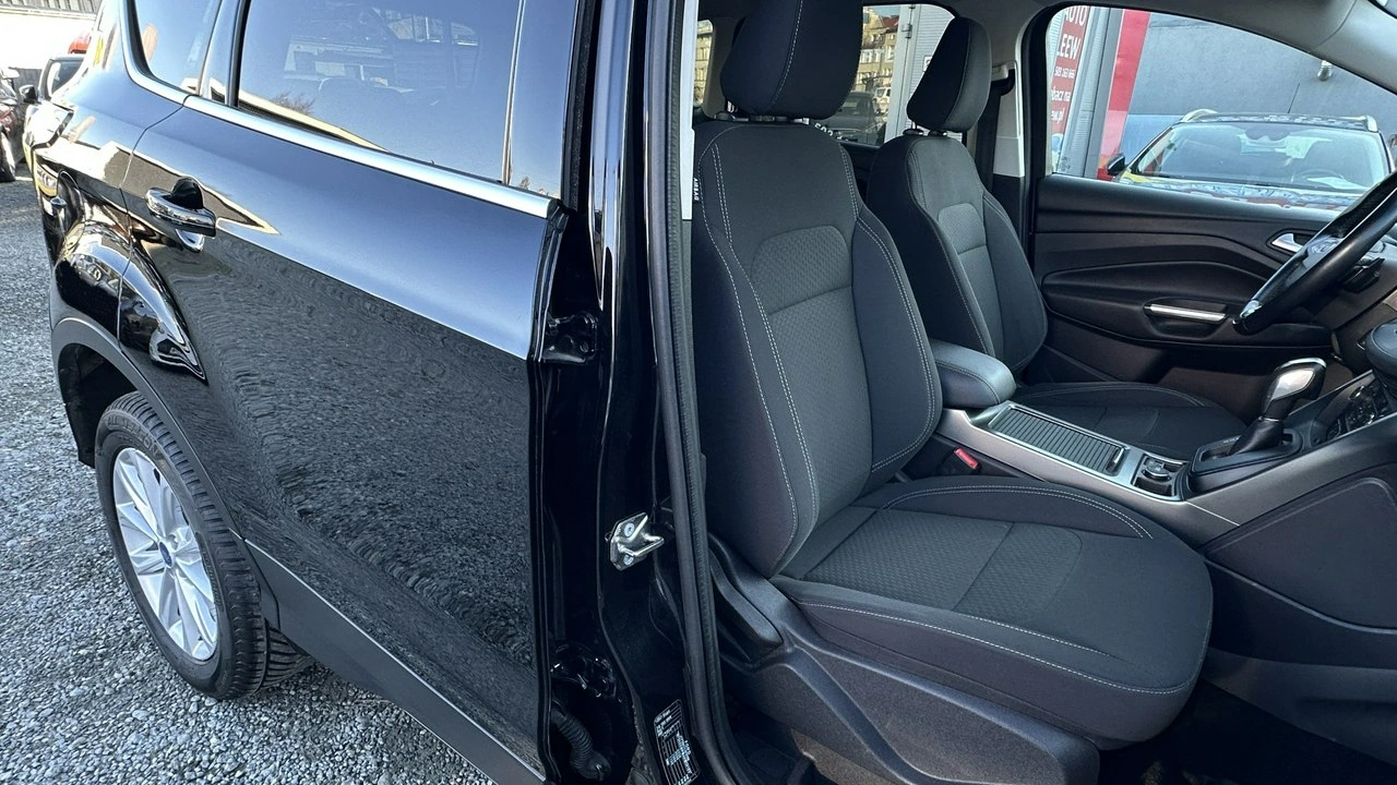 Ford Kuga - Zdjęcie 23