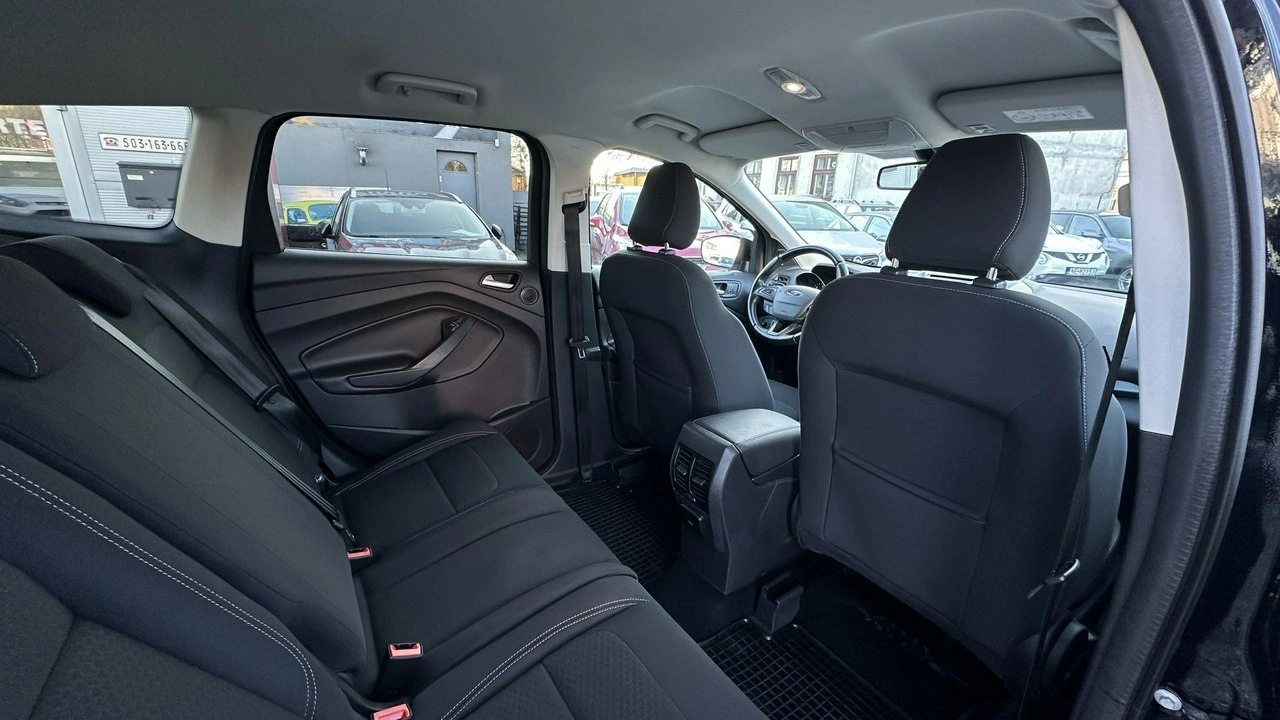 Ford Kuga - Zdjęcie 25
