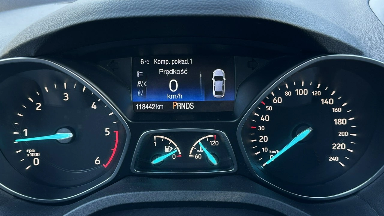 Ford Kuga - Zdjęcie 32