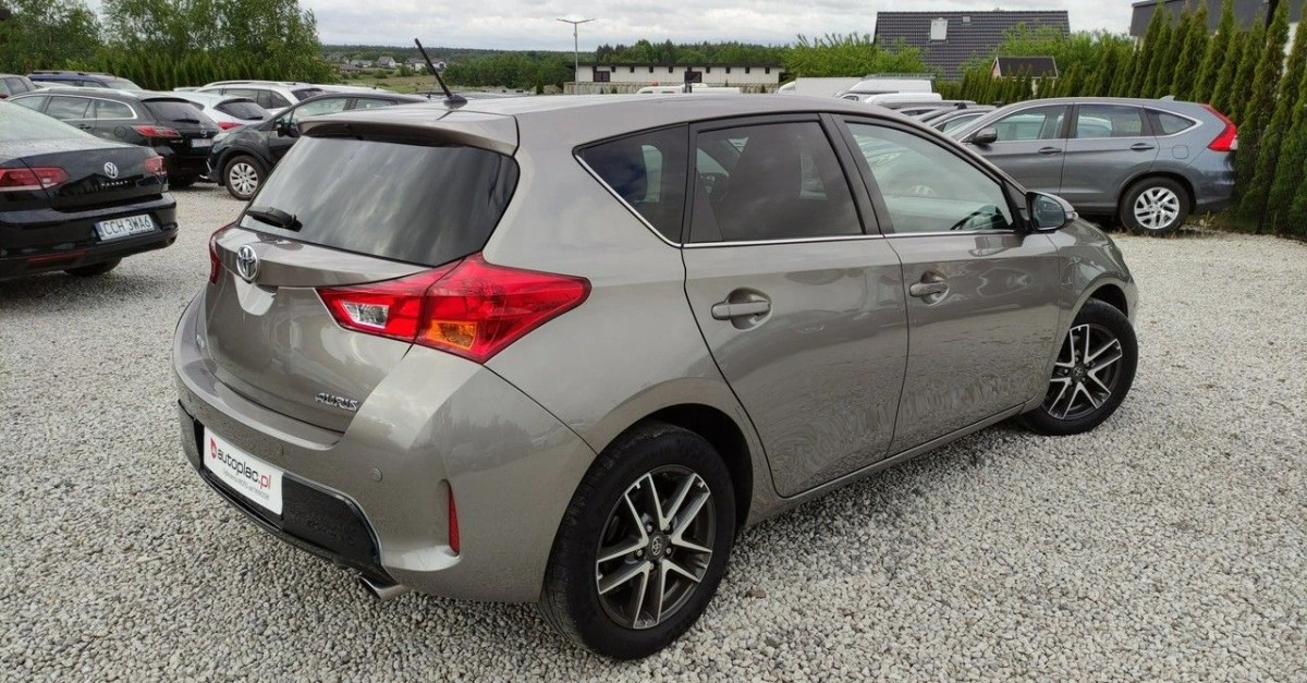 Toyota Auris - Zdjęcie 4