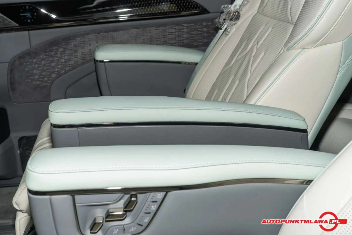 ZEEKR 009 - Zdjęcie 11