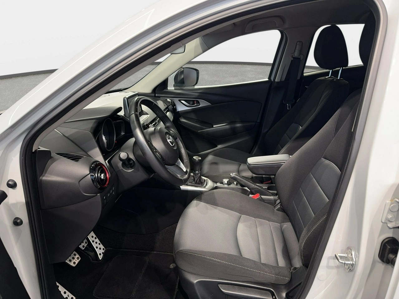 Mazda CX-3 - Zdjęcie 9