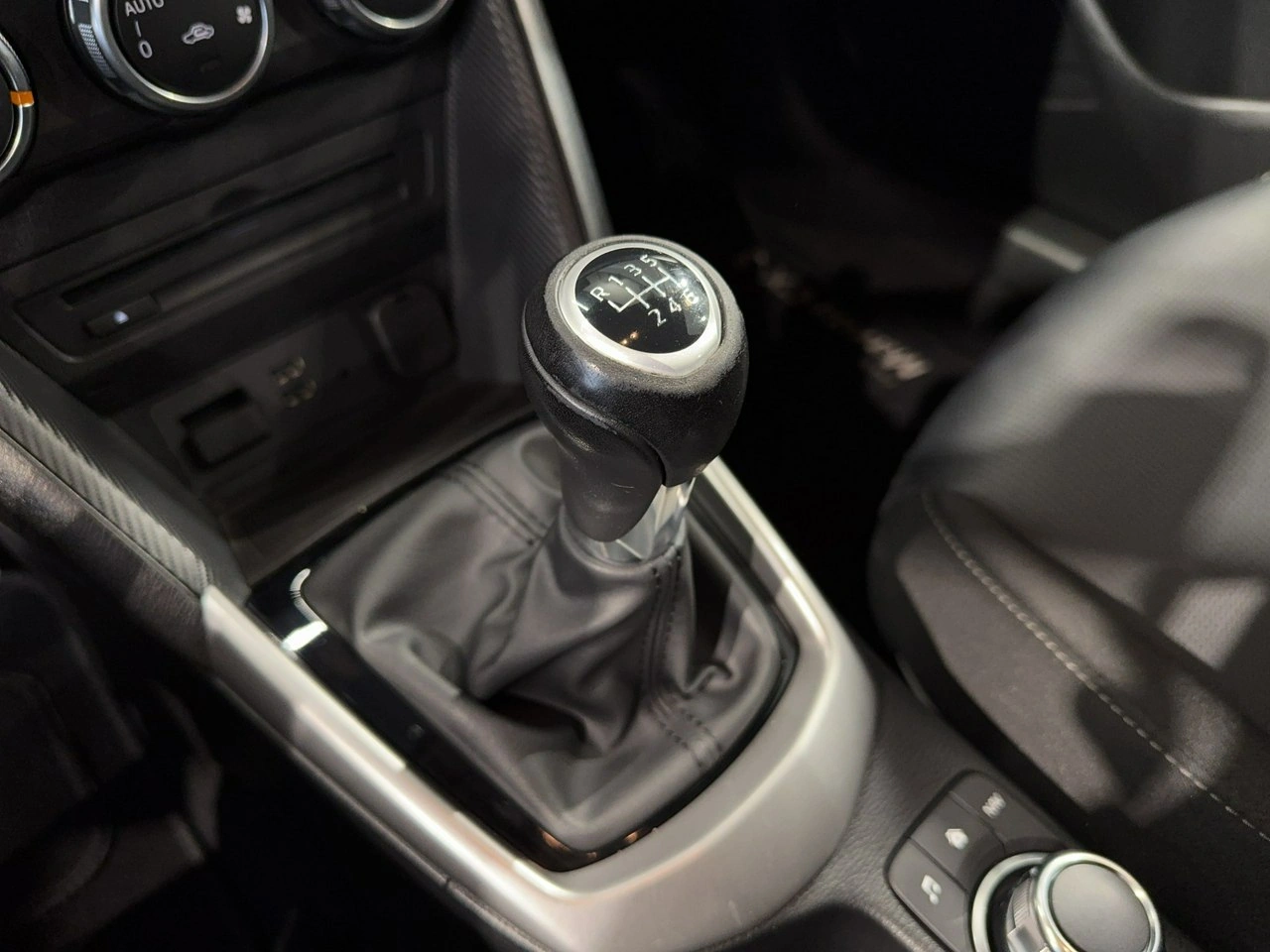 Mazda CX-3 - Zdjęcie 21