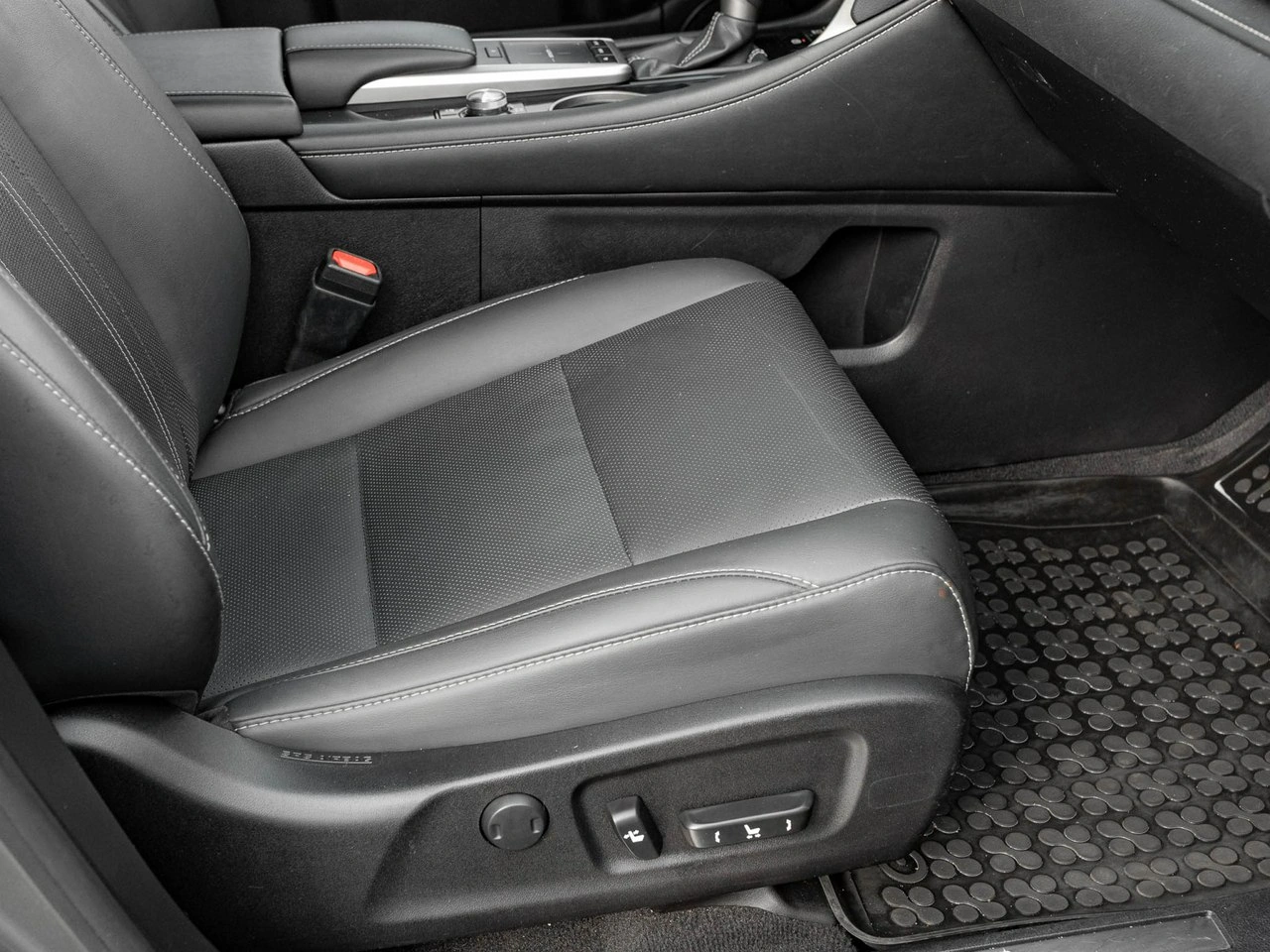 Lexus RX - Zdjęcie 33