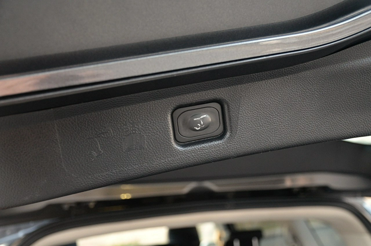 Ford S-Max - Zdjęcie 17