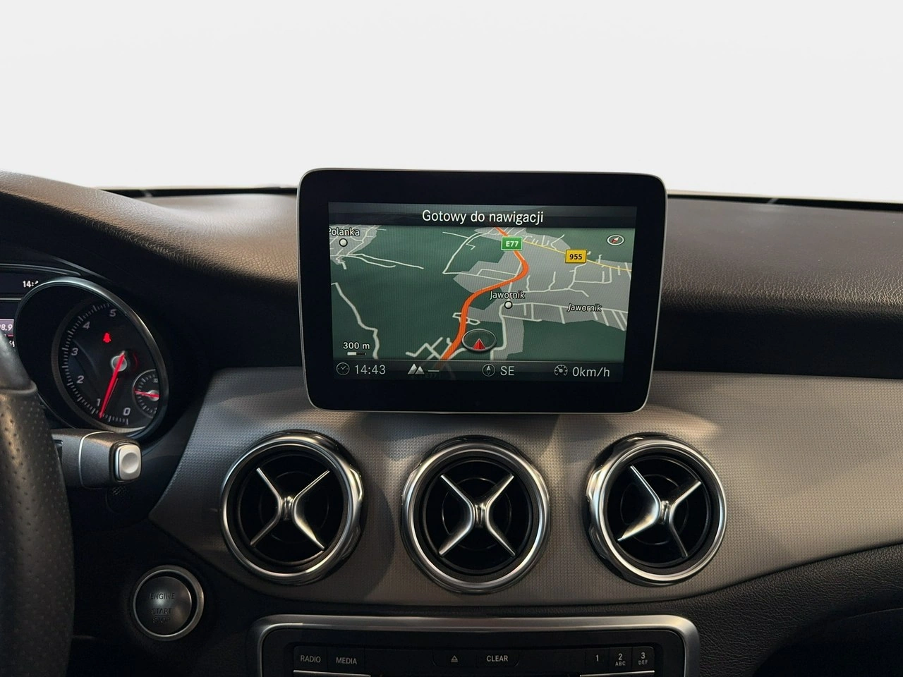 Mercedes GLA 200 - Zdjęcie 21