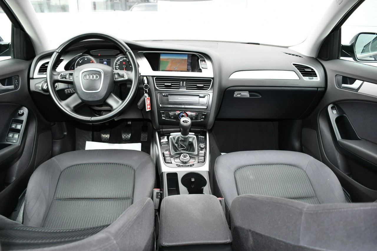 Audi A4 - Zdjęcie 17