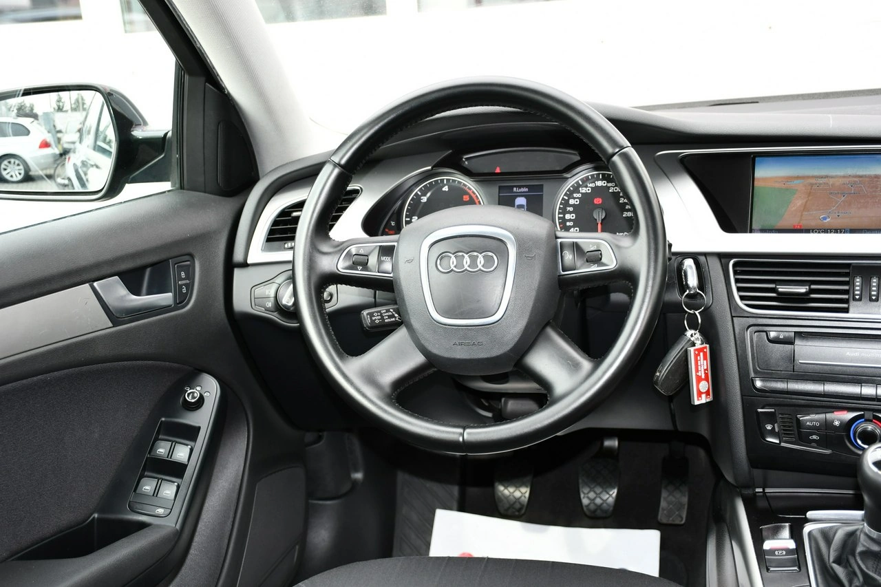 Audi A4 - Zdjęcie 19