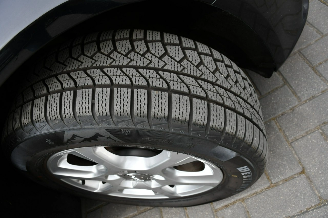 Audi A4 - Zdjęcie 38