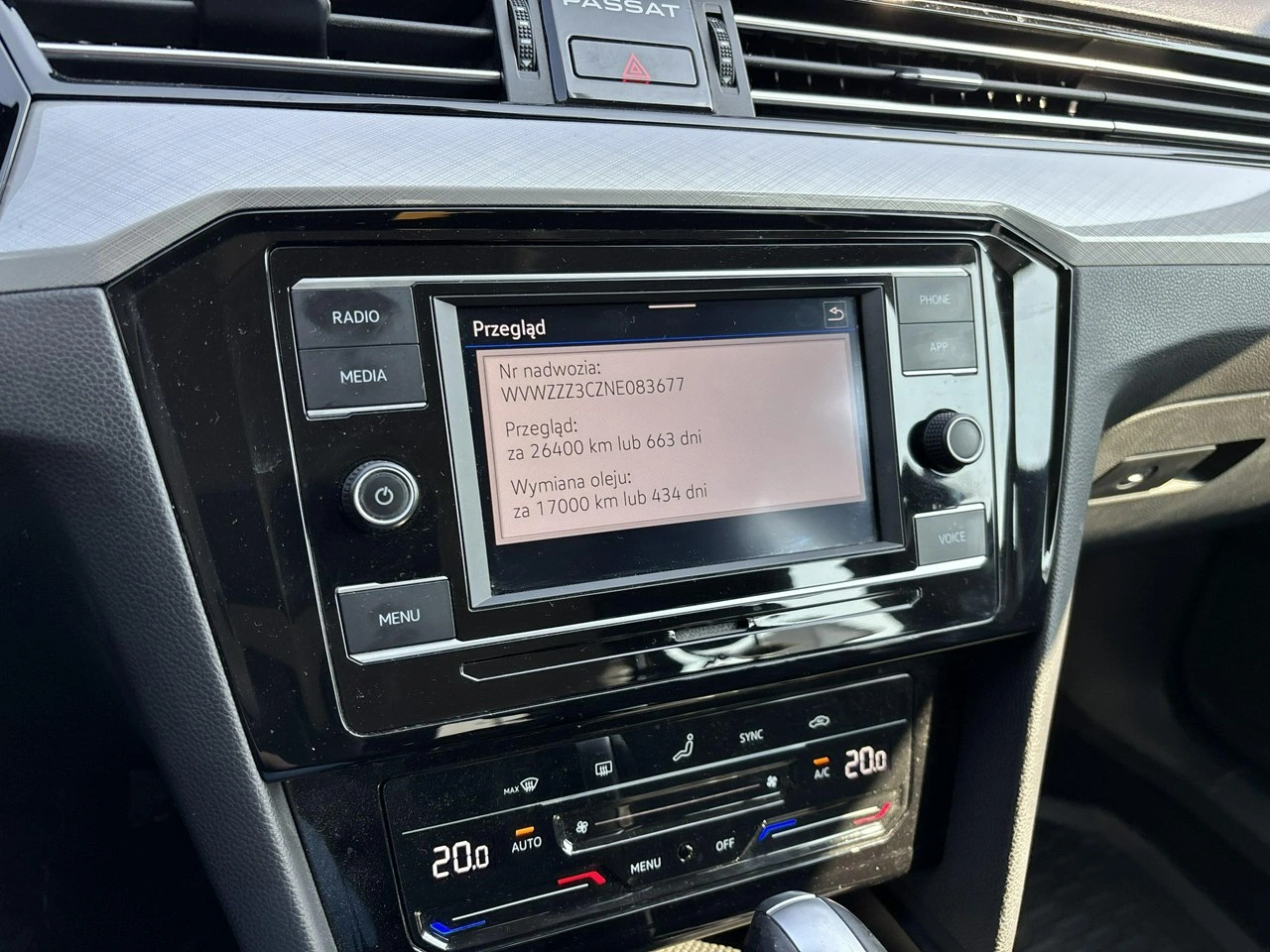 Volkswagen Passat - Zdjęcie 19