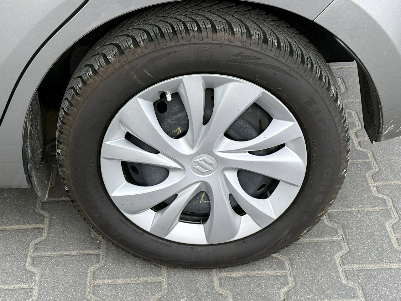 Suzuki Swift - Zdjęcie 17