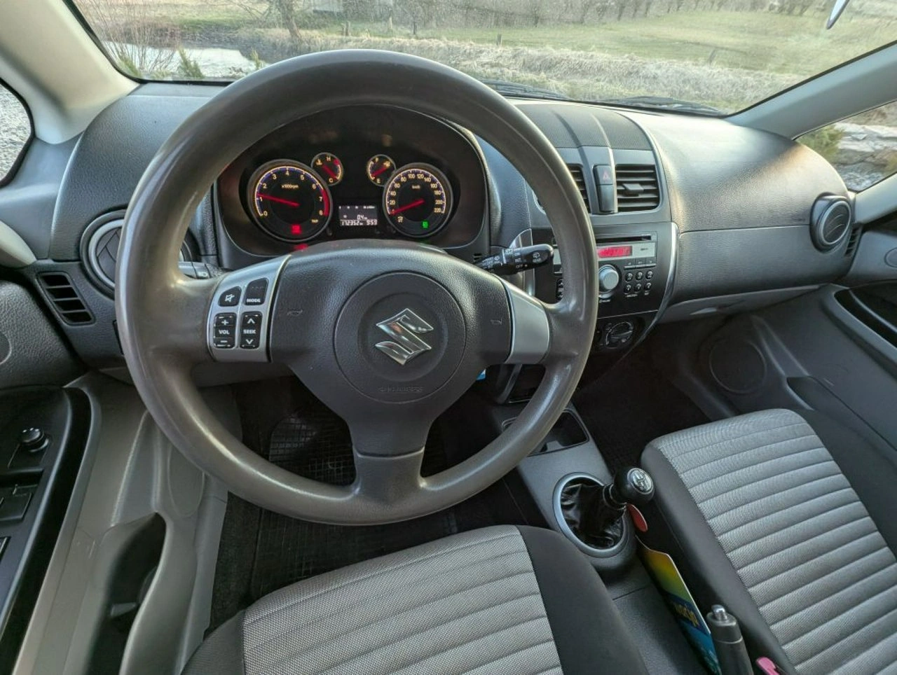 Suzuki SX4 - Zdjęcie 10