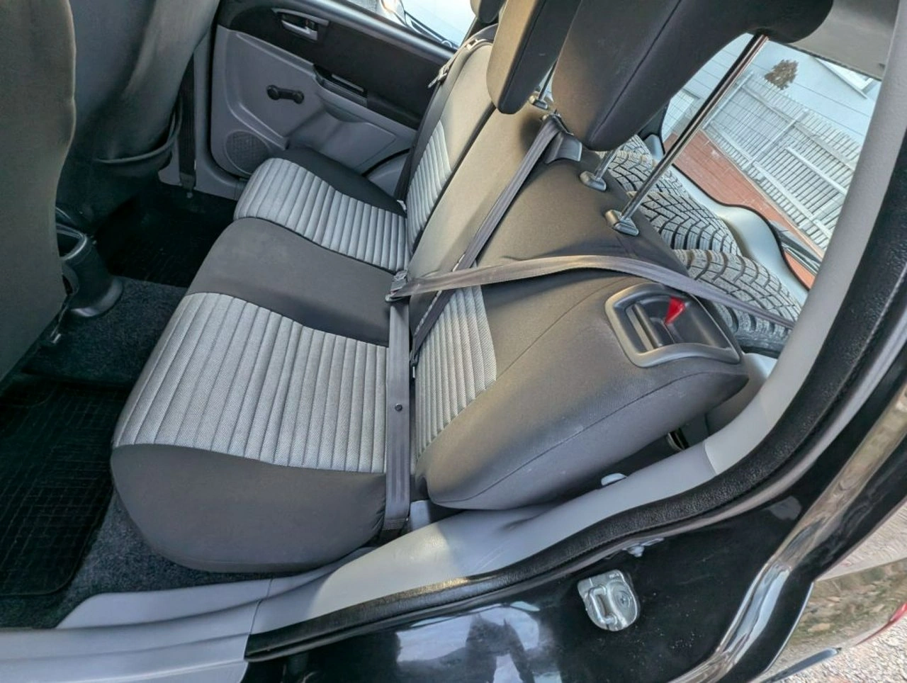 Suzuki SX4 - Zdjęcie 11