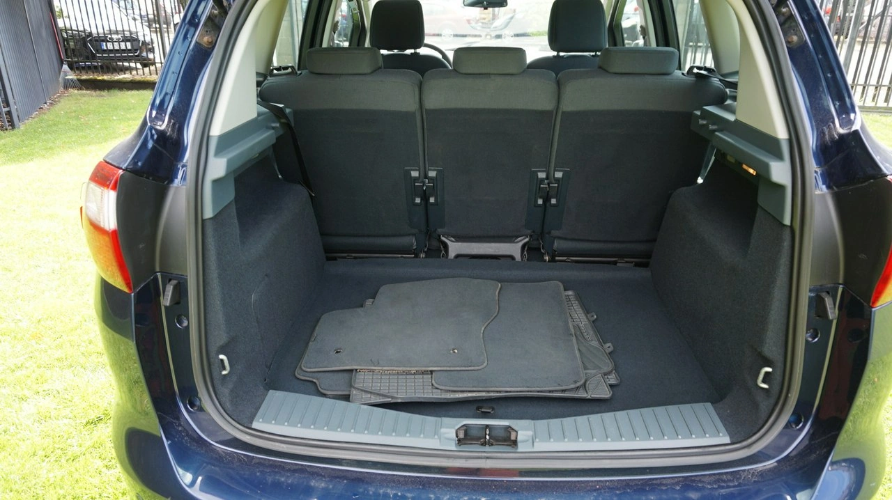 Ford C-MAX - Zdjęcie 11