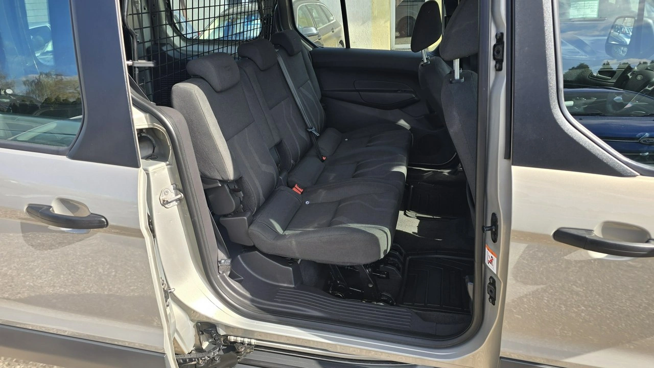 Ford Tourneo Connect - Zdjęcie 13