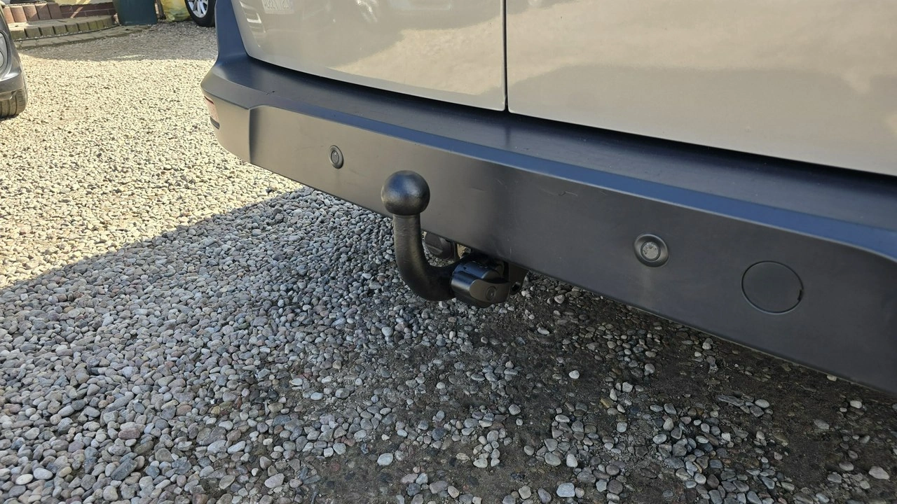 Ford Tourneo Connect - Zdjęcie 16