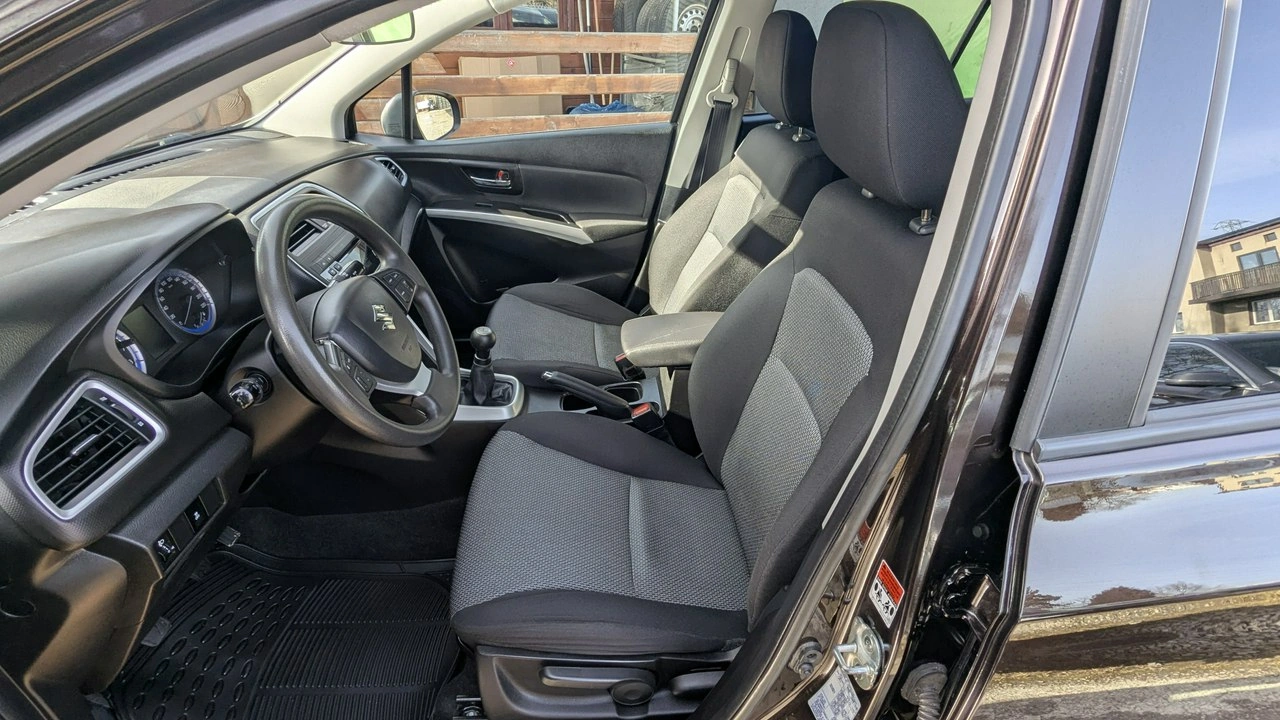 Suzuki SX4 S-Cross - Zdjęcie 11