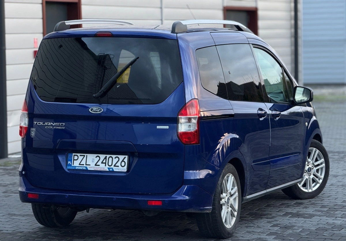 Ford Tourneo Courier - Zdjęcie 4