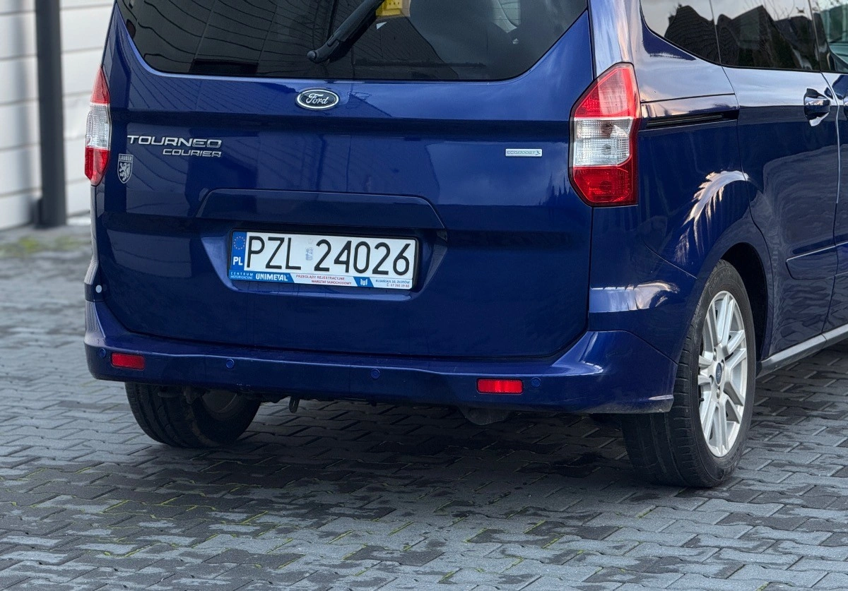 Ford Tourneo Courier - Zdjęcie 7