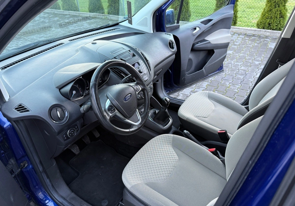 Ford Tourneo Courier - Zdjęcie 12