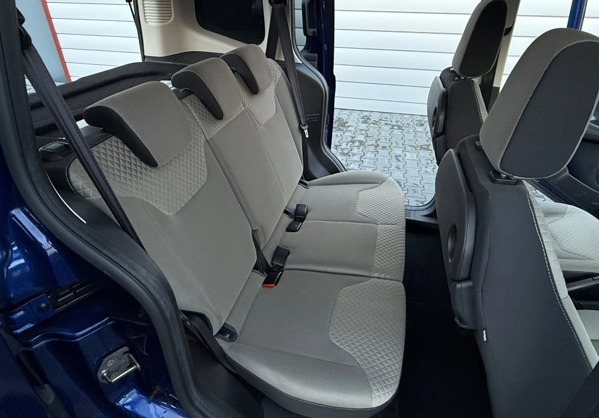 Ford Tourneo Courier - Zdjęcie 16