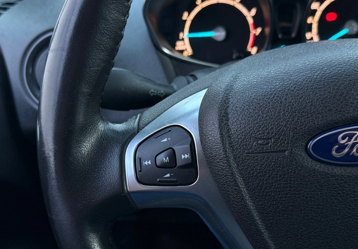 Ford Tourneo Courier - Zdjęcie 22