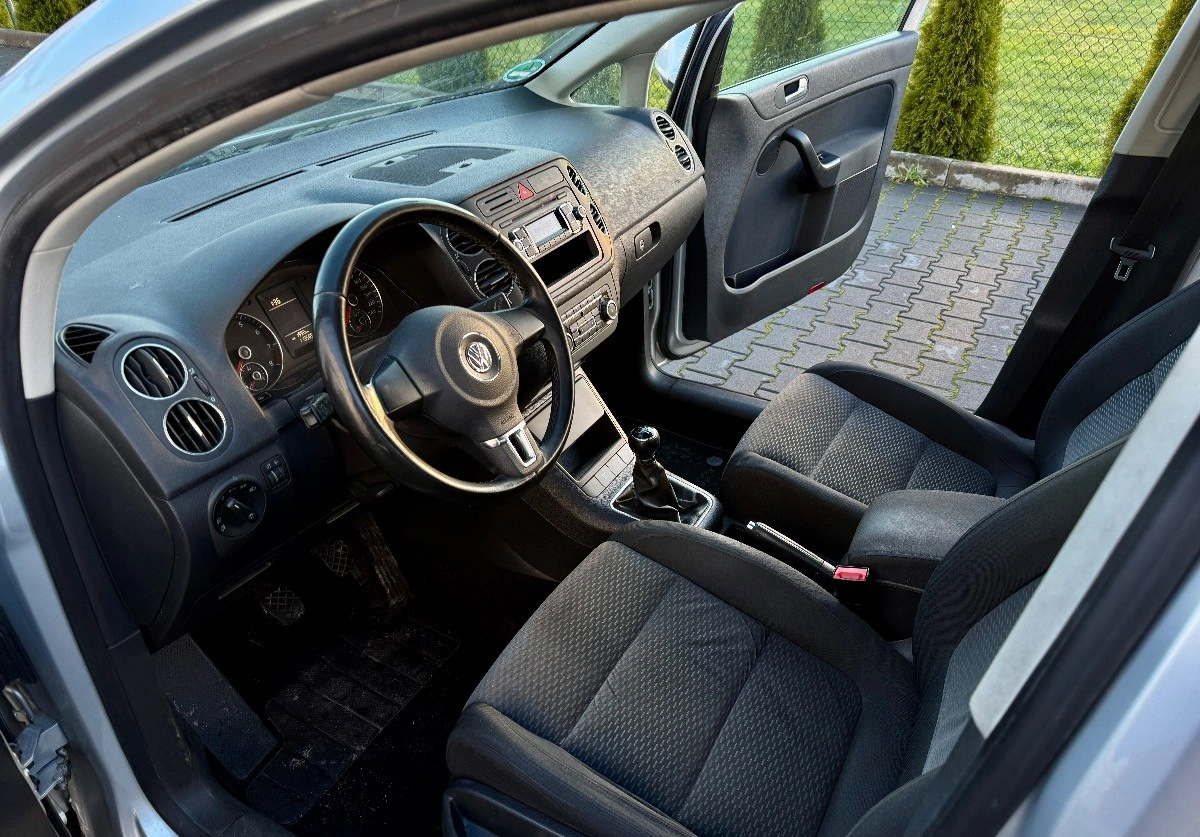 Volkswagen Golf Plus - Zdjęcie 11