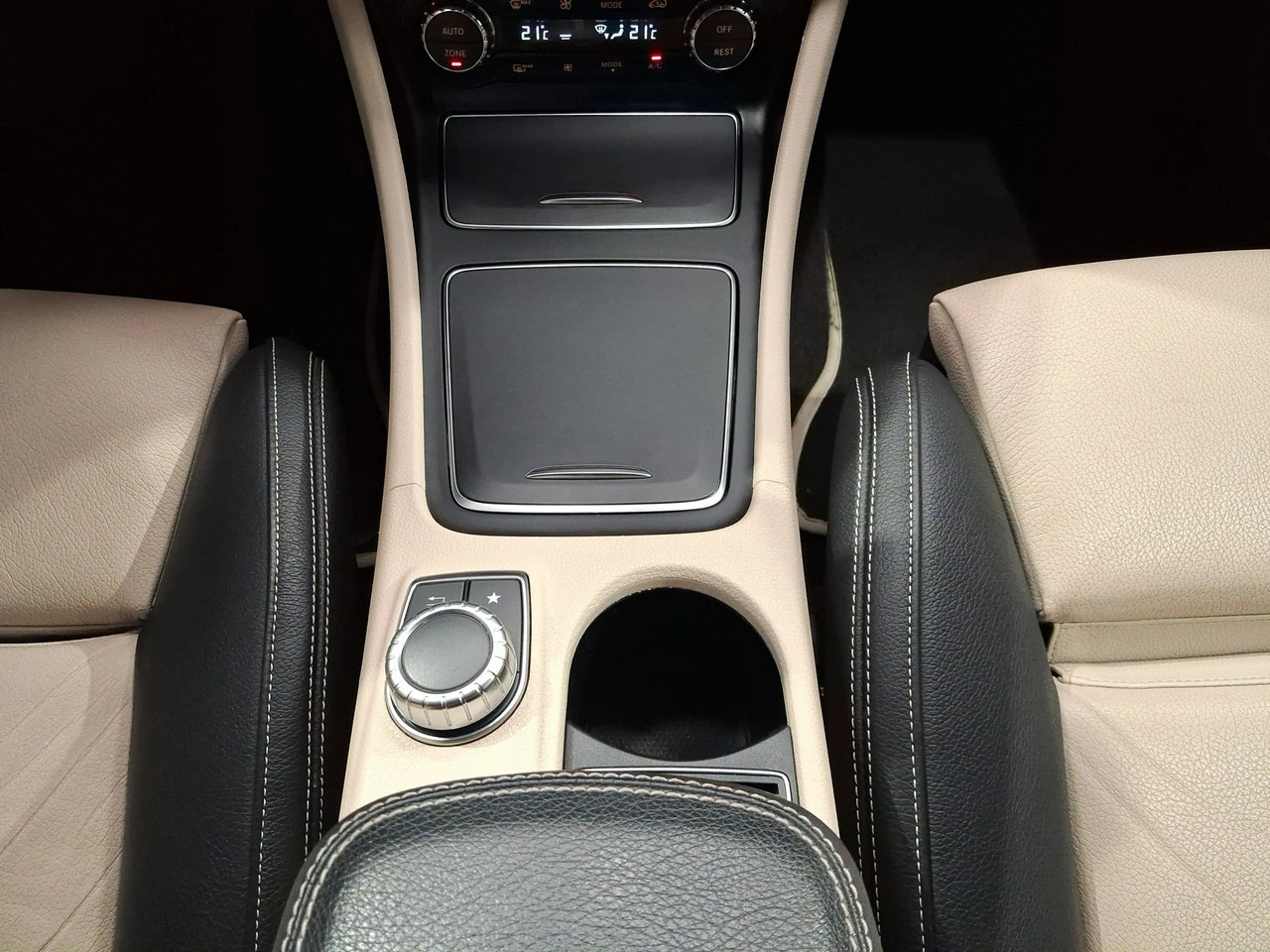 Mercedes CLA 200 - Zdjęcie 22