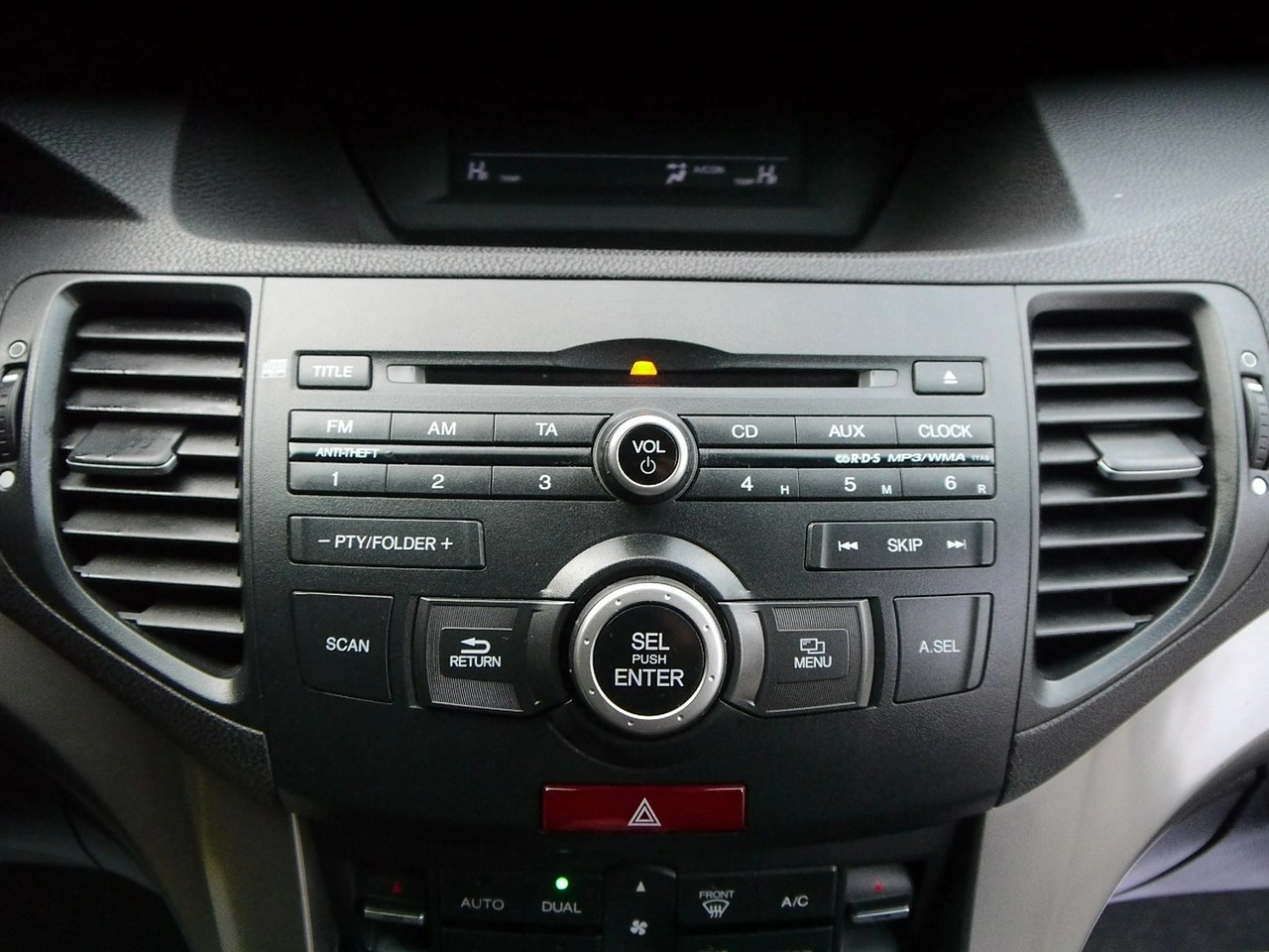 Honda Accord - Zdjęcie 30