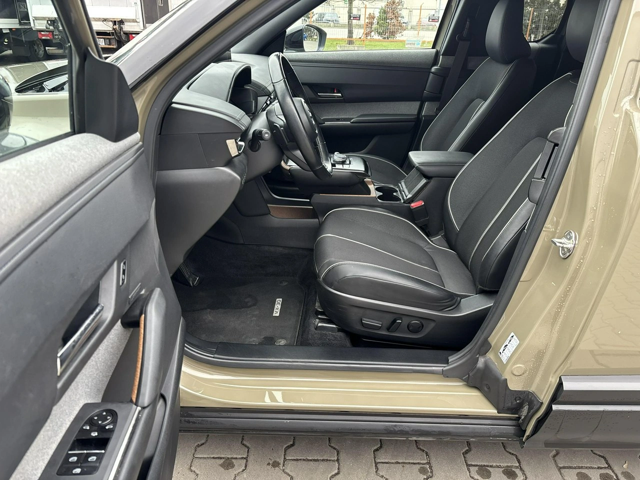 Mazda MX-30 - Zdjęcie 10