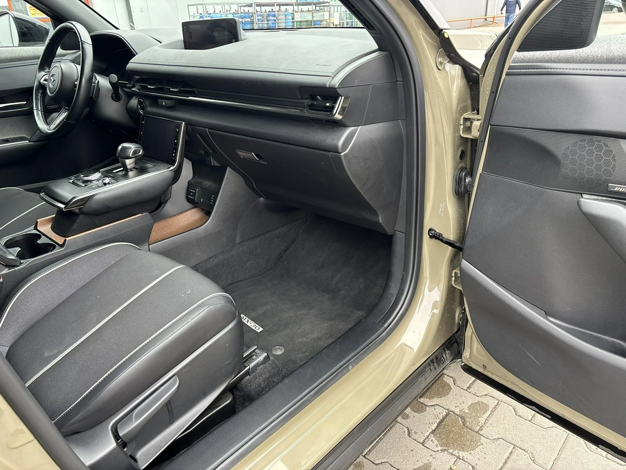 Mazda MX-30 - Zdjęcie 17