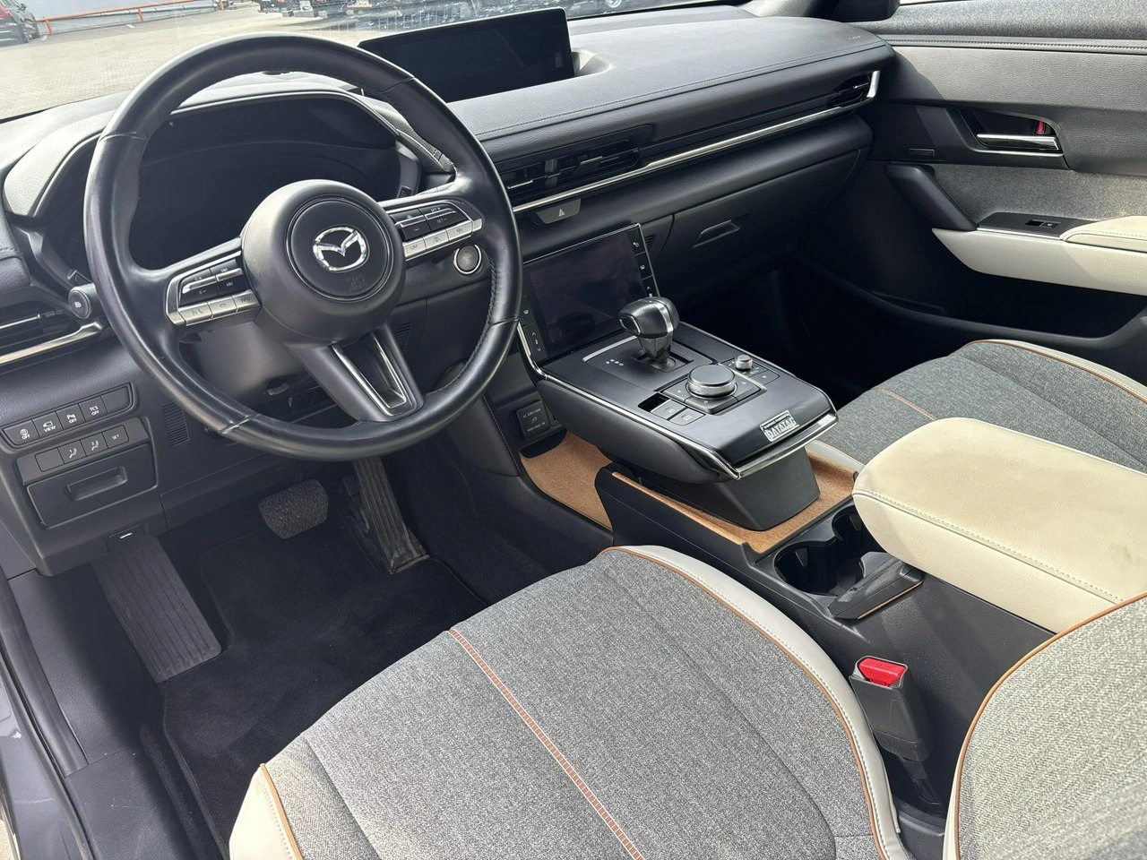 Mazda MX-30 - Zdjęcie 12