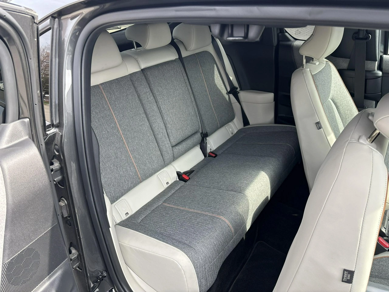 Mazda MX-30 - Zdjęcie 16