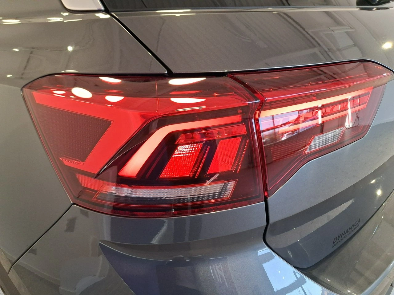 Volkswagen T-Roc - Zdjęcie 9