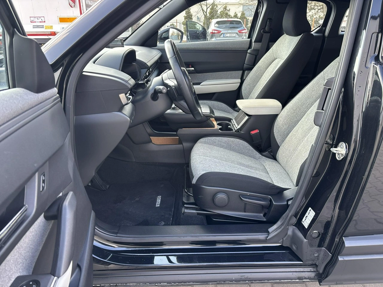 Mazda MX-30 - Zdjęcie 10